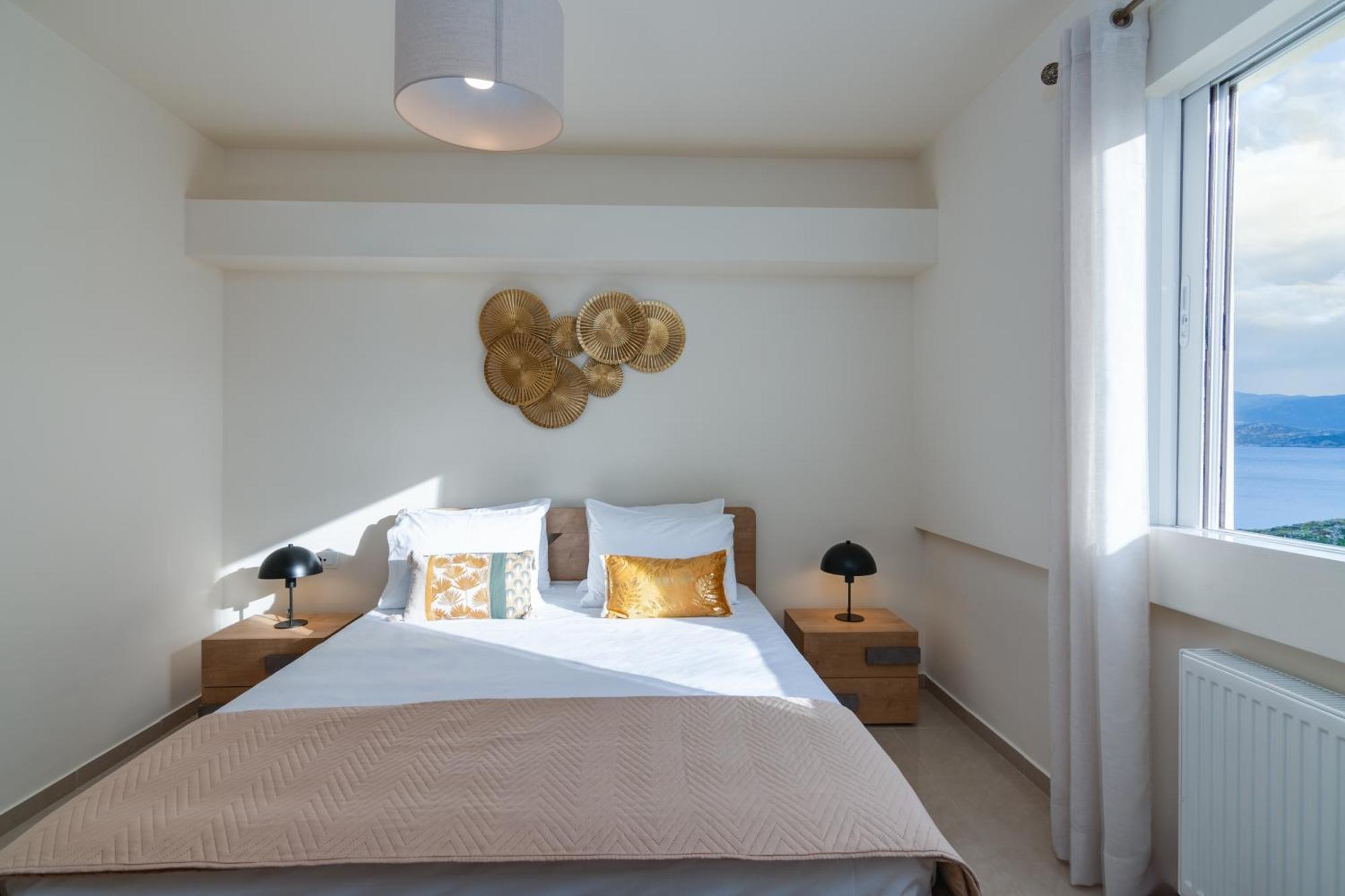 Apartment Oikies Luxury With Private Free Parking Area