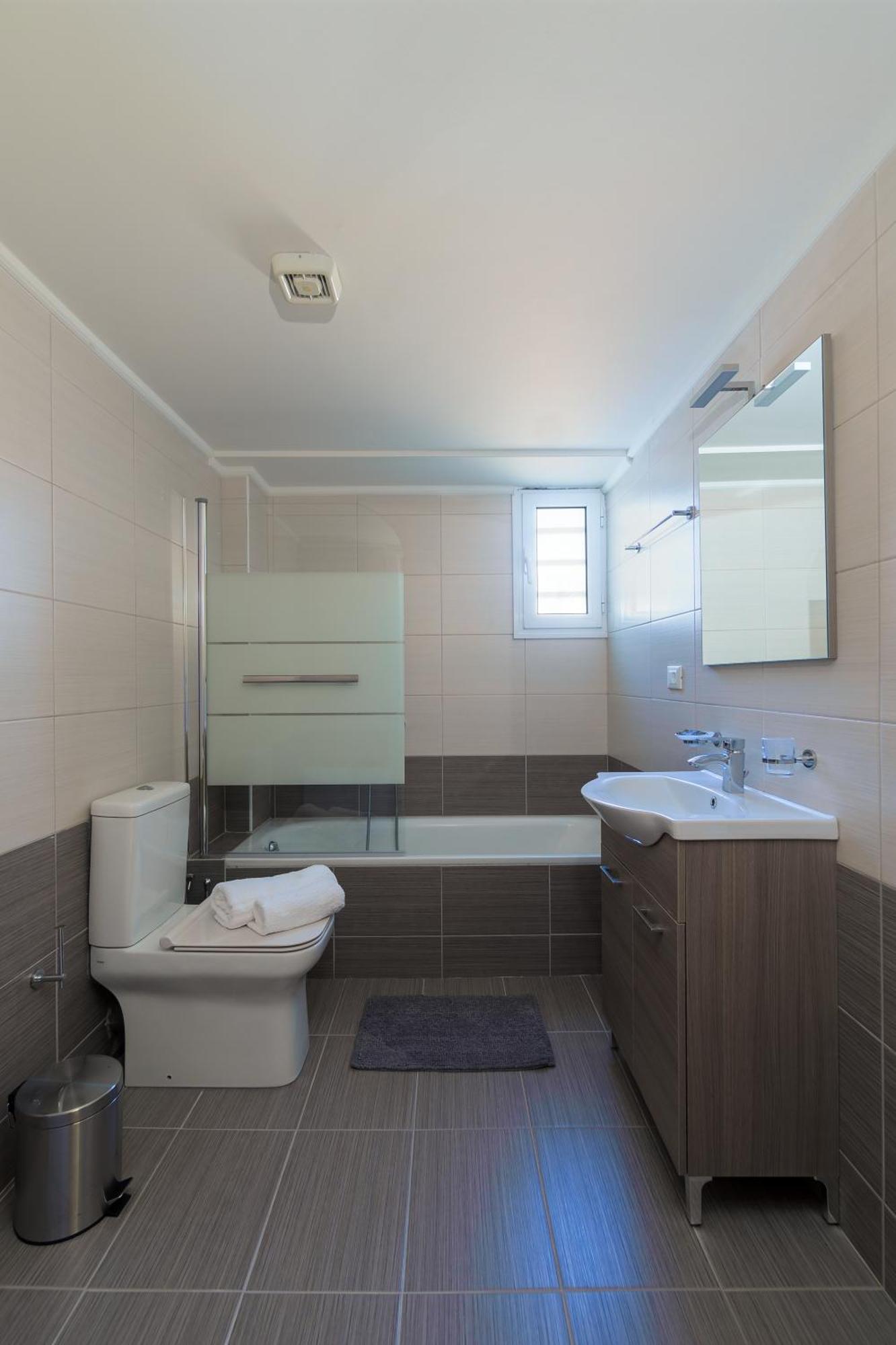 Apartment Oikies Luxury With Private Free Parking Area *